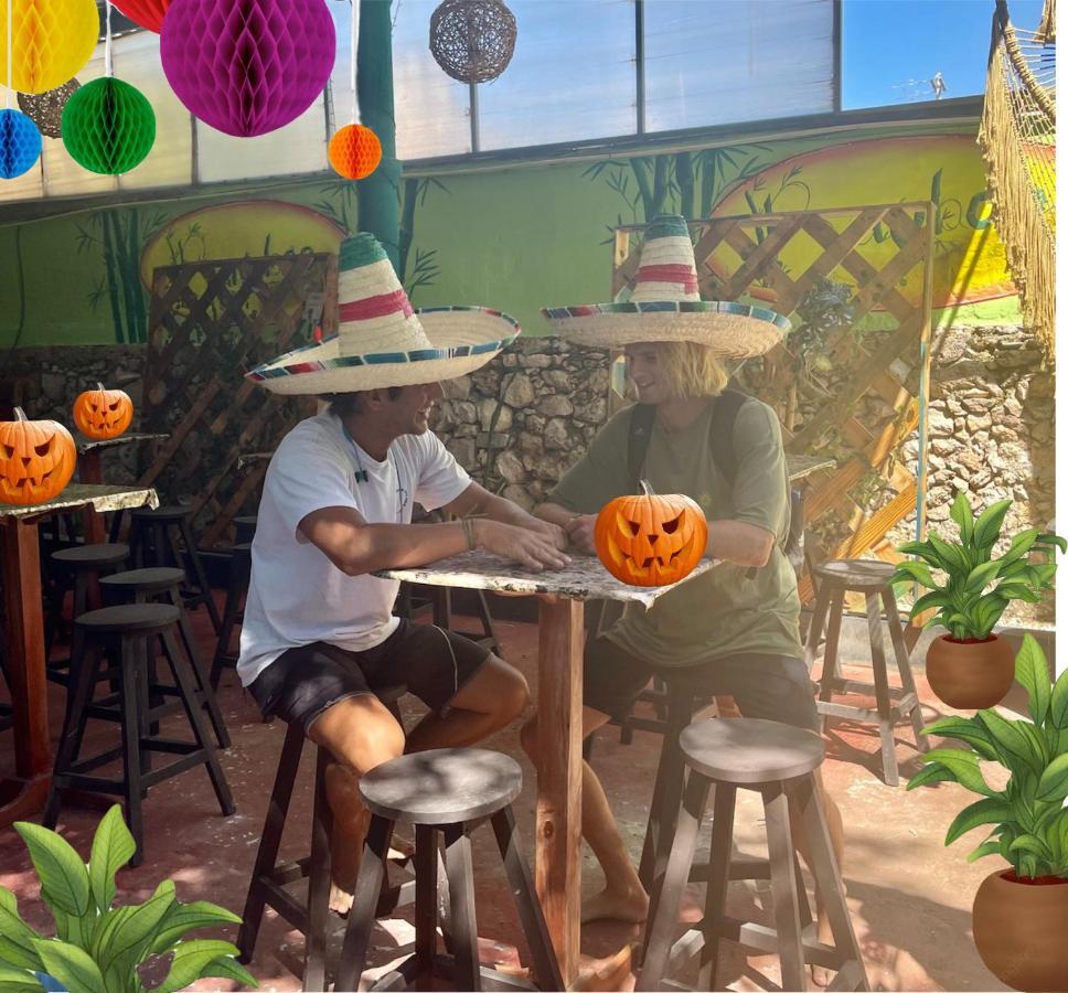 La Casa De La 12 Hostel Campeche Ngoại thất bức ảnh
