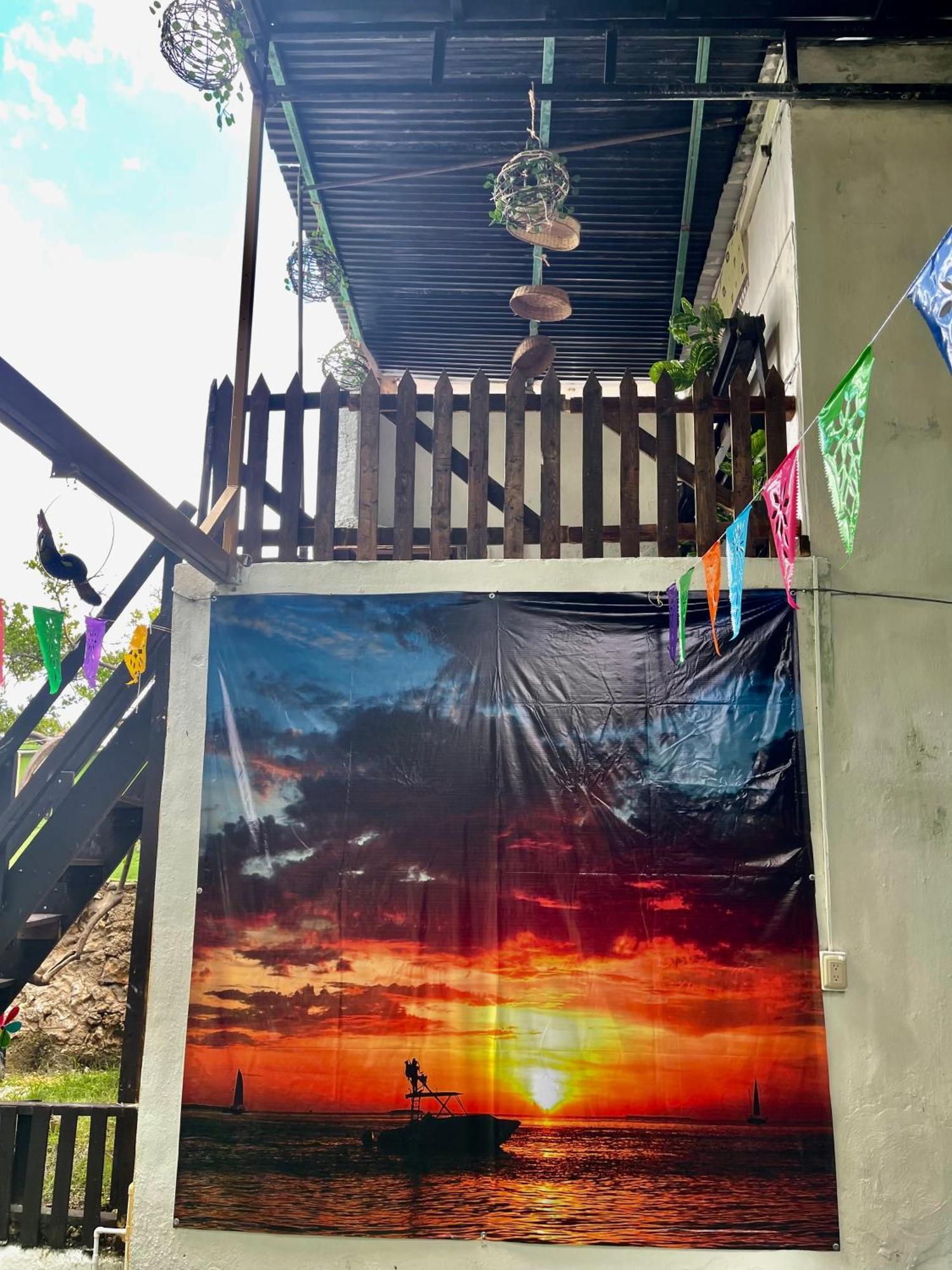 La Casa De La 12 Hostel Campeche Ngoại thất bức ảnh