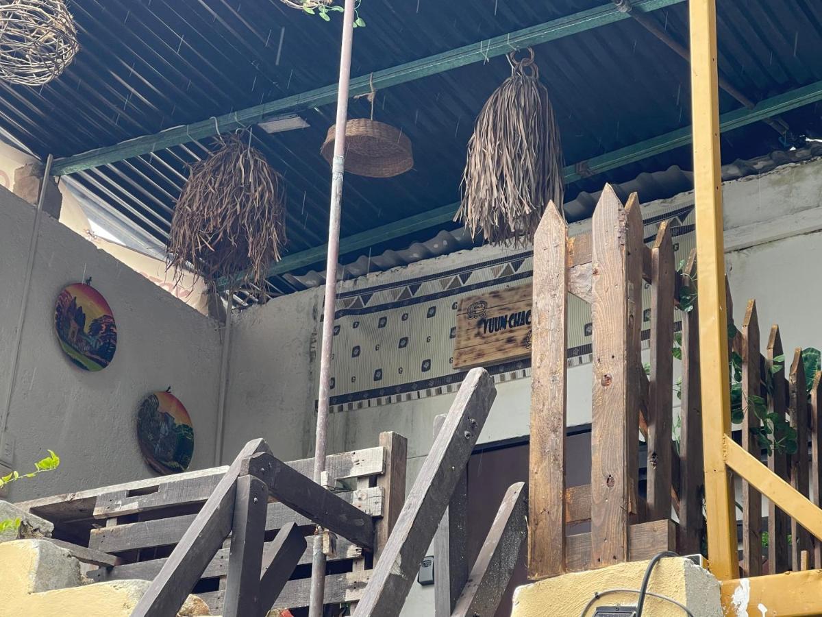 La Casa De La 12 Hostel Campeche Ngoại thất bức ảnh