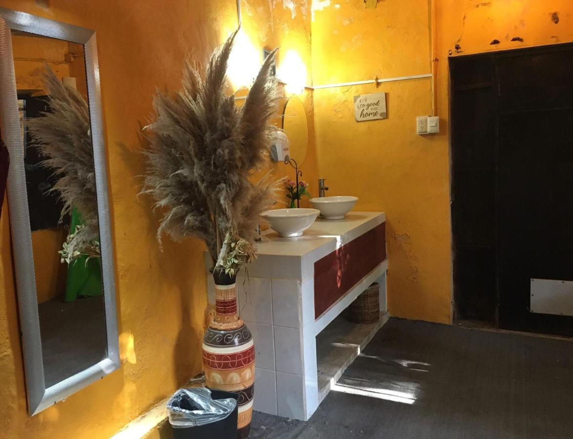 La Casa De La 12 Hostel Campeche Ngoại thất bức ảnh