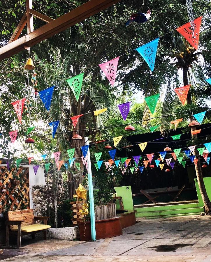 La Casa De La 12 Hostel Campeche Ngoại thất bức ảnh